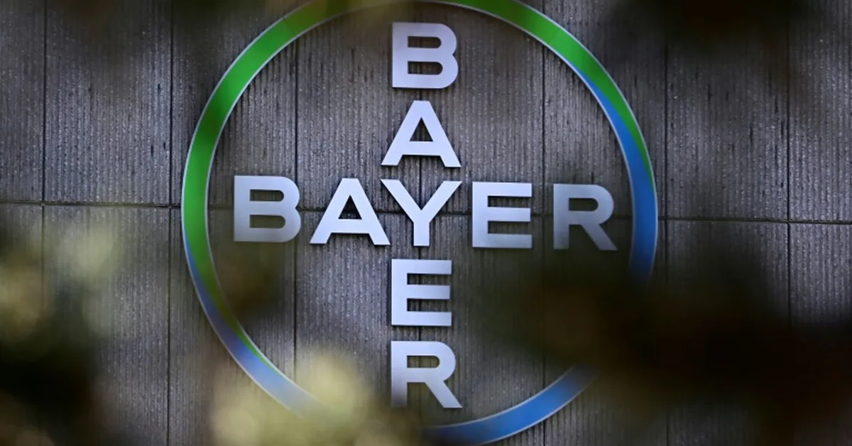 Weedkiller cancer claims drive Bayer to bigger loss